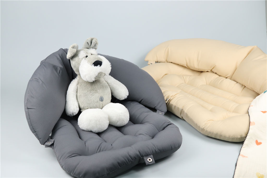 Pet textiles -- pet beds, pillows and nests