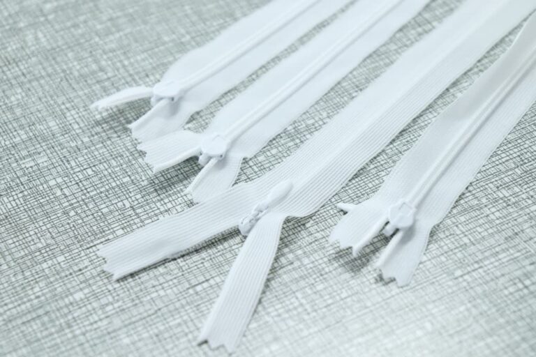 Zipper Construction detail 5