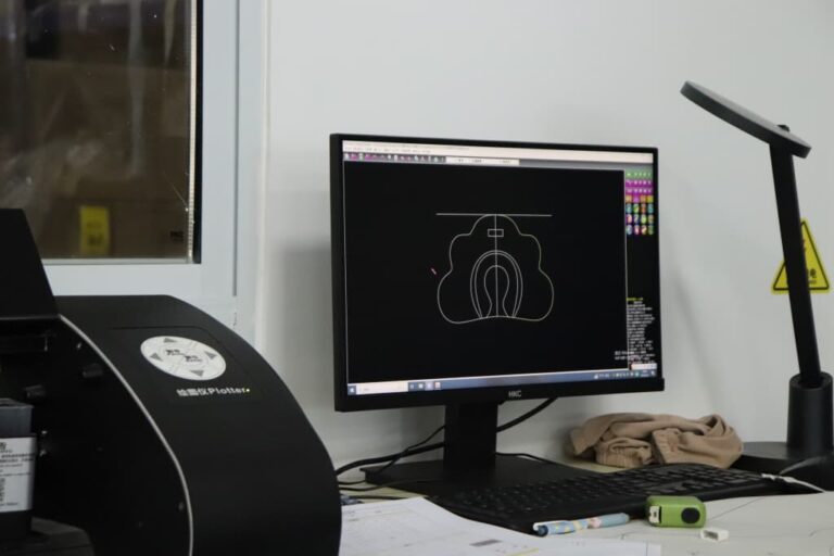 Samples, MOQ & Flexible Production