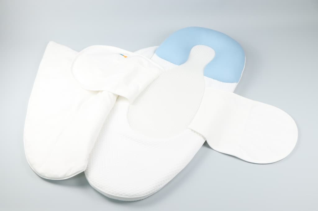 Adjustable Wing Swaddle Design