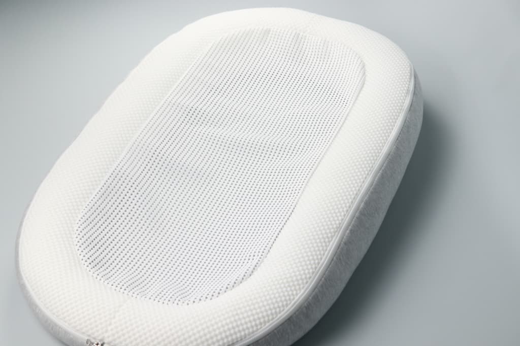 Detachable Surround for Easier Care