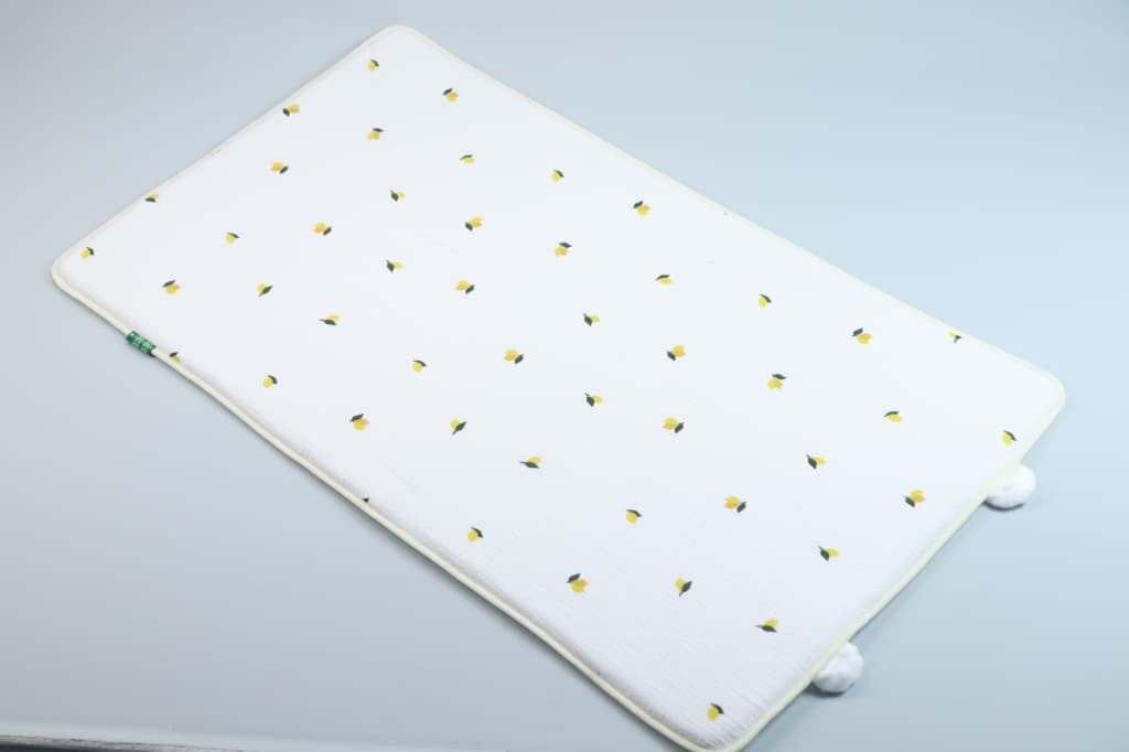 Glue-Free Breathable Mesh Structure