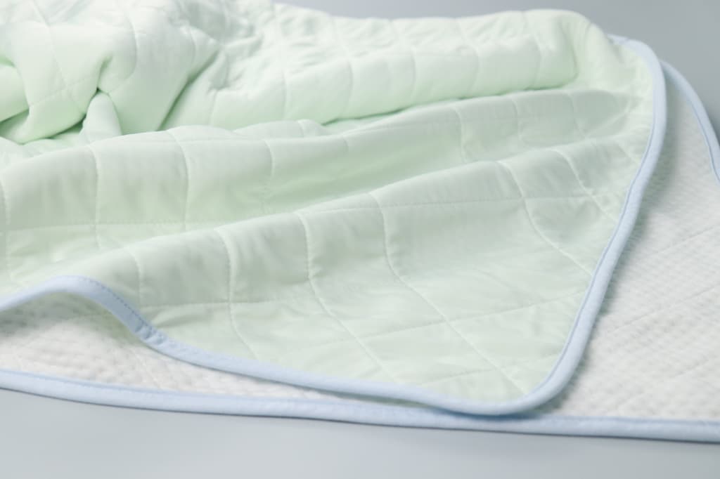 Moisture-Managing Lyocell Comfort Side
