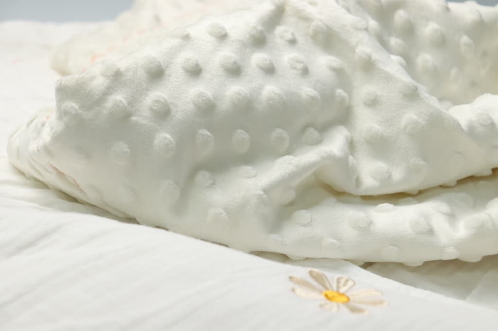 Soothing 3D Bubble Fleece