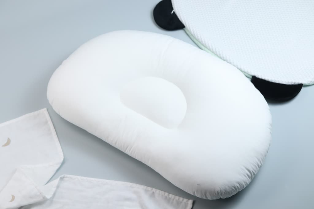 Contoured Neck and Head Support